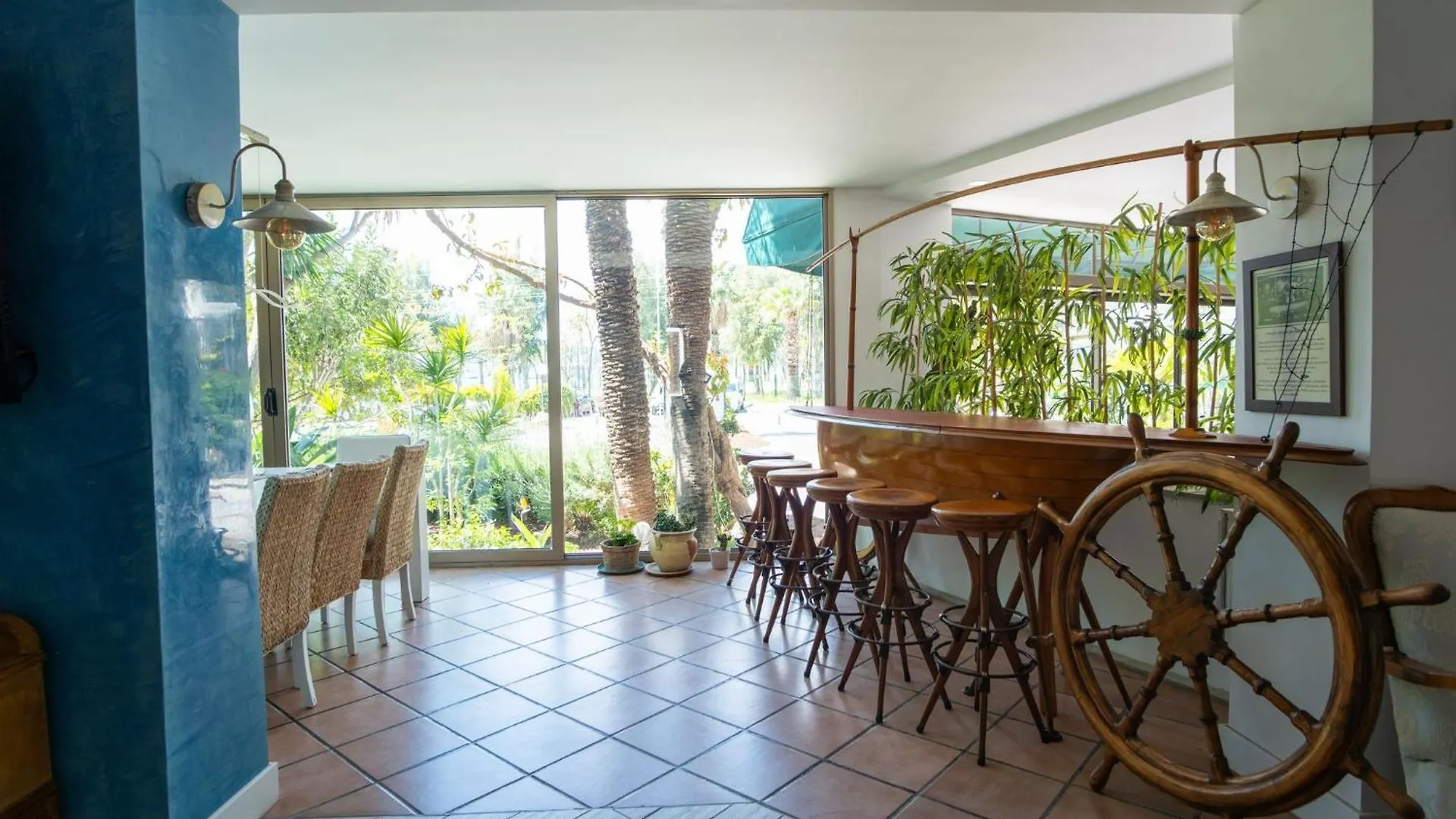 Flora Hotel Gumbet