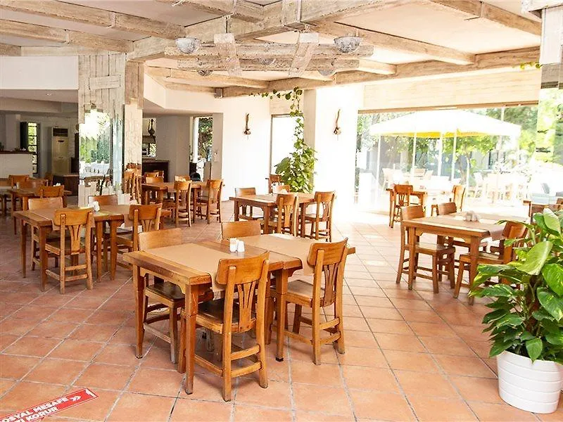 Flora Hotel Gümbet 3*,