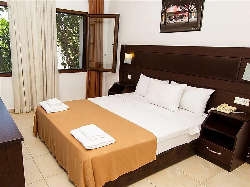Flora Hotel Gümbet