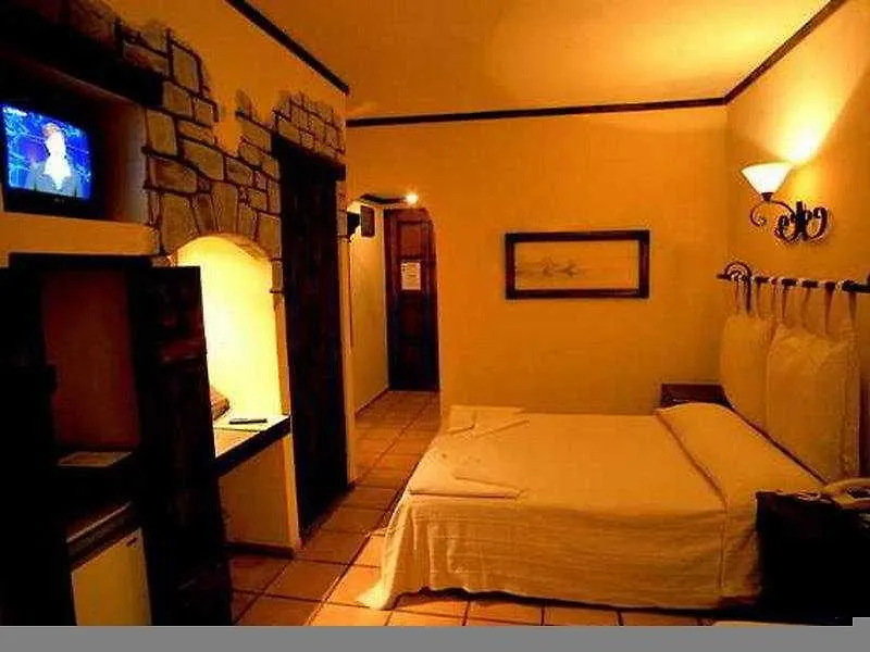 Flora Hotel Gümbet 3*,