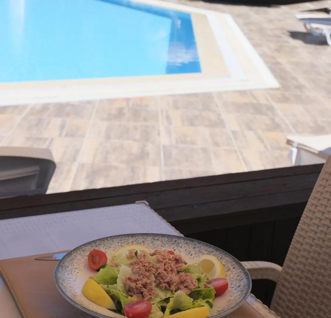 Flora Hotel Gümbet